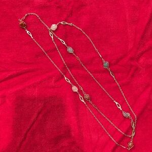 💚 NEW LOWER PRICE 💚~ 
Elegant Silver and Gold Women's Necklace